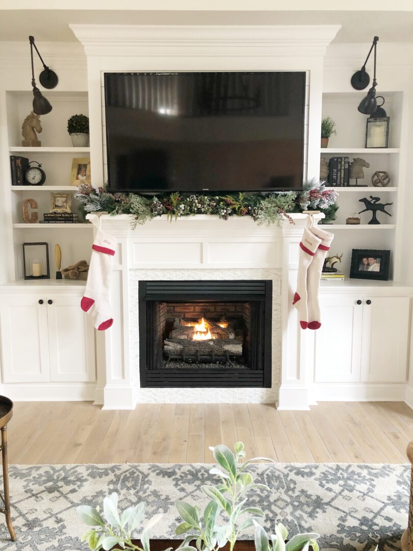 Christmas Mantle with stockings